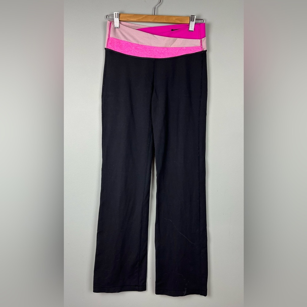 Lululemon US 6 Black and Pink Yoga Pants